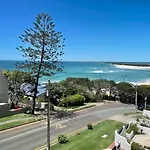 The Apartments Unit 8 Kings Beach Qld