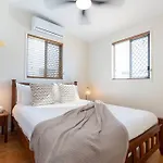 Delightful Dicky Beach 3 Bedroom Holiday House