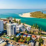 Leeding Shores
