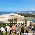 Island View Unit 3, 23 Esplanade, Bulcock Beach