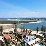 Island View Unit 3, 23 Esplanade, Bulcock Beach