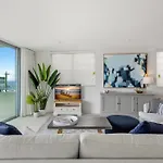 Beachside Stunning 3-Bed With Ocean View & Pool
