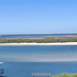 Amazing Views, Walk Everywhere!