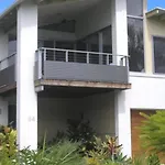 Moffat Retreat, Moffat Beach