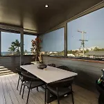 Kaiyo Retreat In Moffat Beach