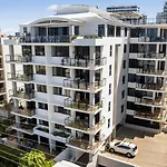 Kings Row Apartments