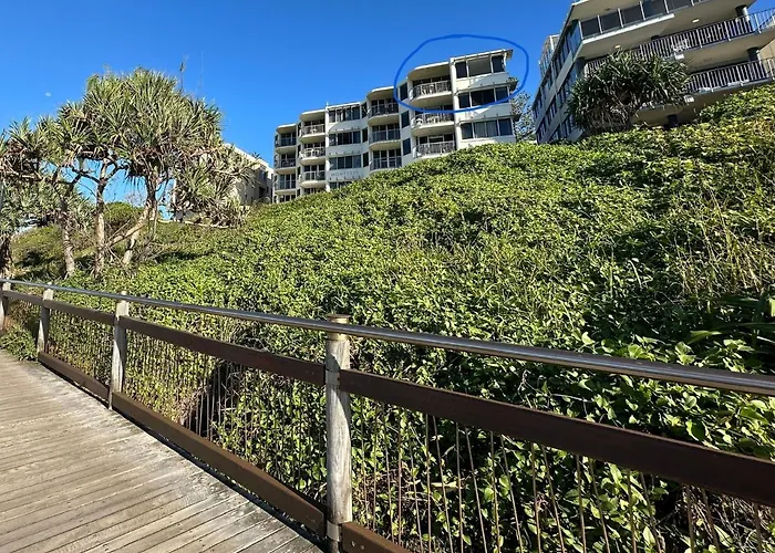 Monterey Lodge - Unit 18, 27 Warne Terrace, Kings Beach Caloundra