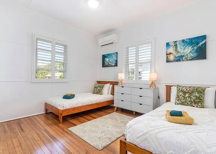 Stylish 1950S Moffat Beach House
