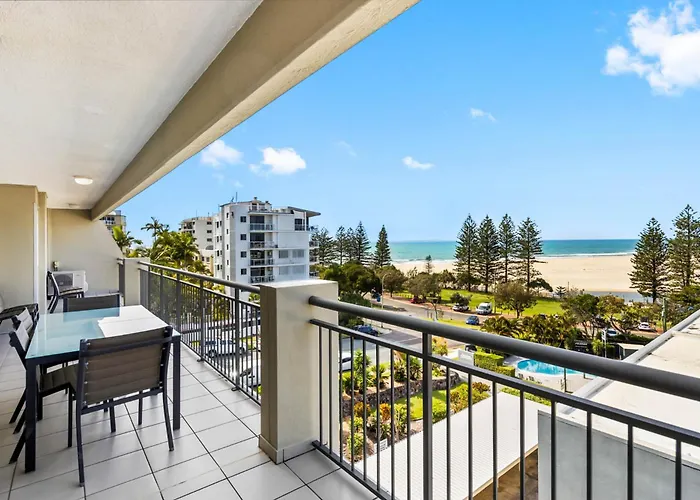 Ocean-Facing 3-Bed With Pool 5-Min To The Beach