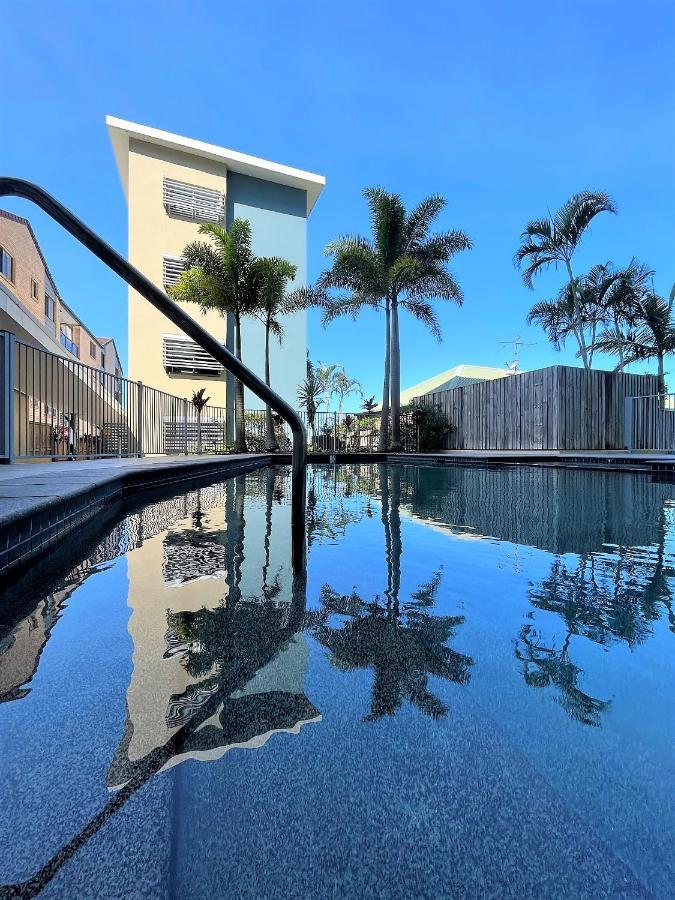 Kings 2 Bedroom W Pool And Access Caloundra