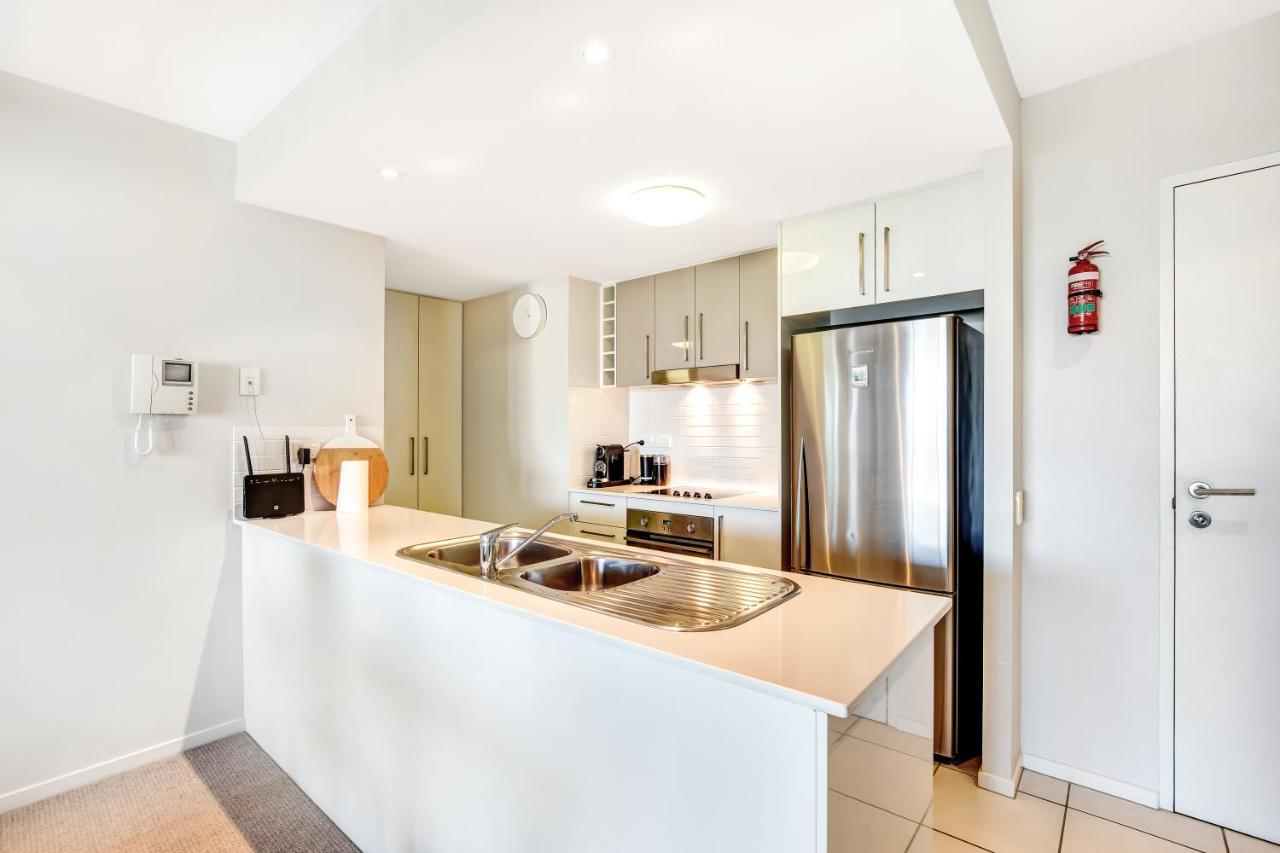 Kings 2 Bedroom W Pool And Access Apartment