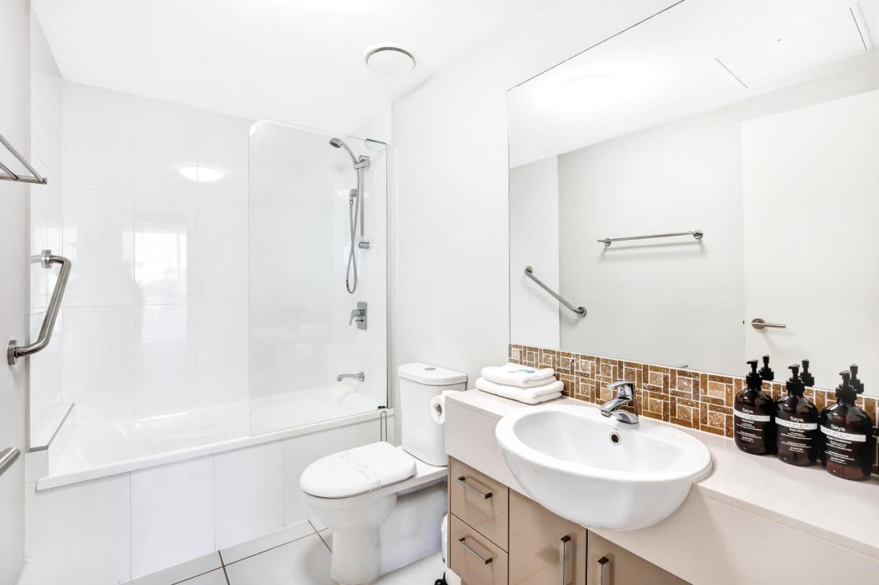 Kings 2 Bedroom W Pool And Access Apartment