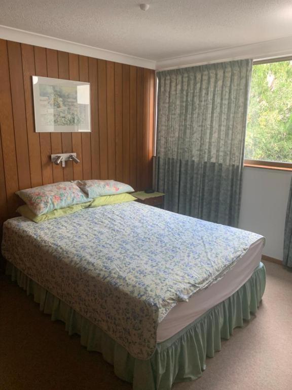 Kings Side Unit Apartment