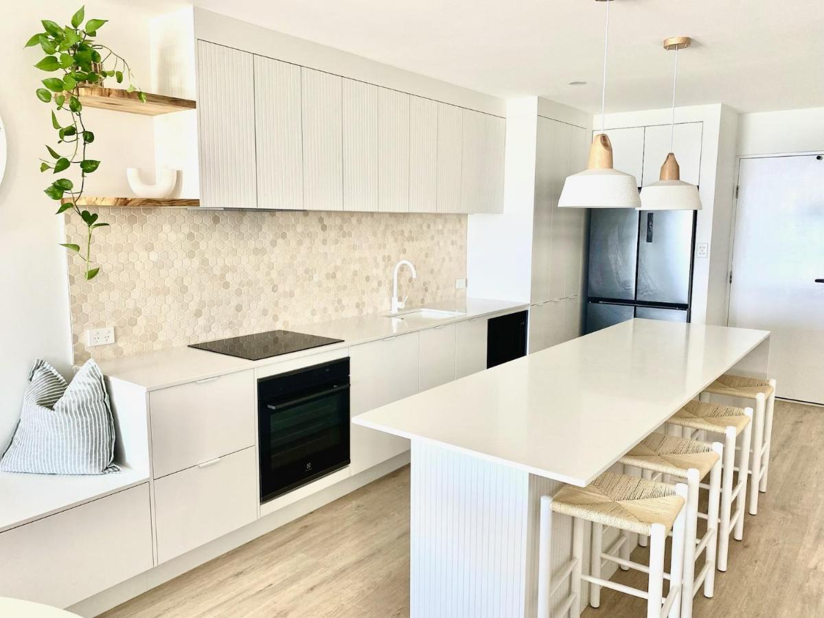 Monterey - Unit 18, 27 Warne Terrace, Kings Apartment Caloundra