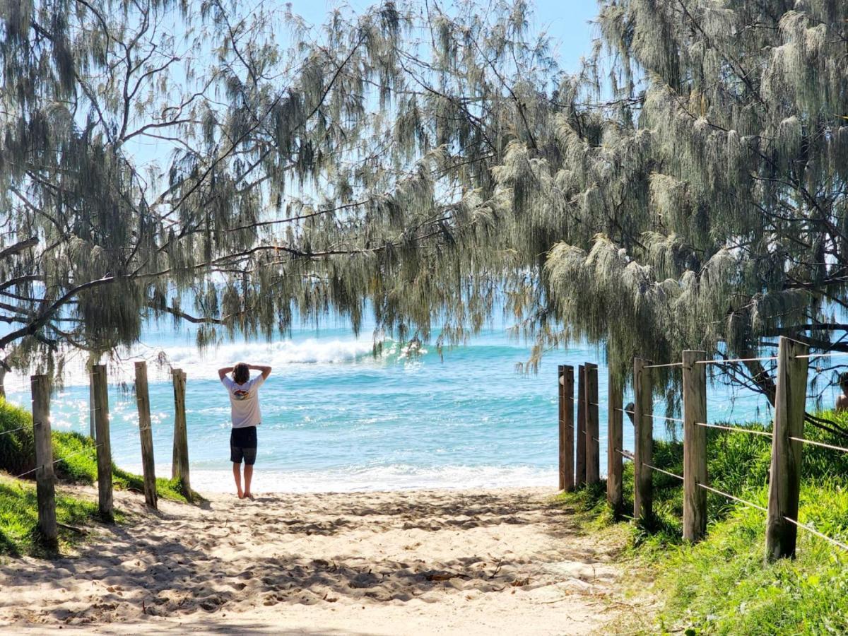 Stunning 4 Bedroom House - Dicky Original Caloundra