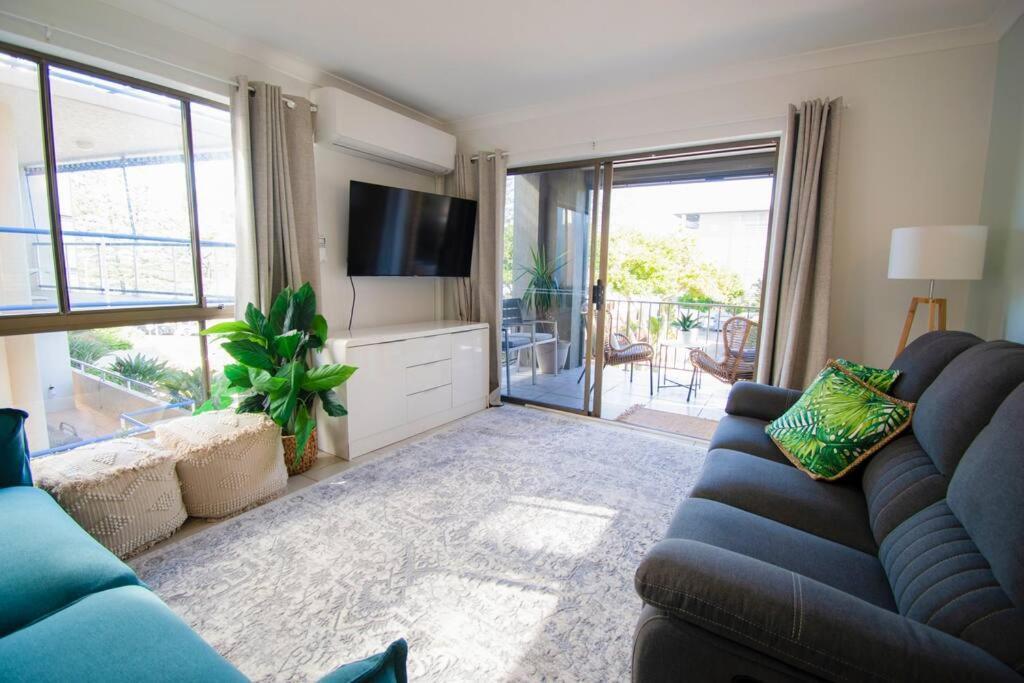 Callie Escape - Beachside View, Family Friendly, Walk Everywhere *