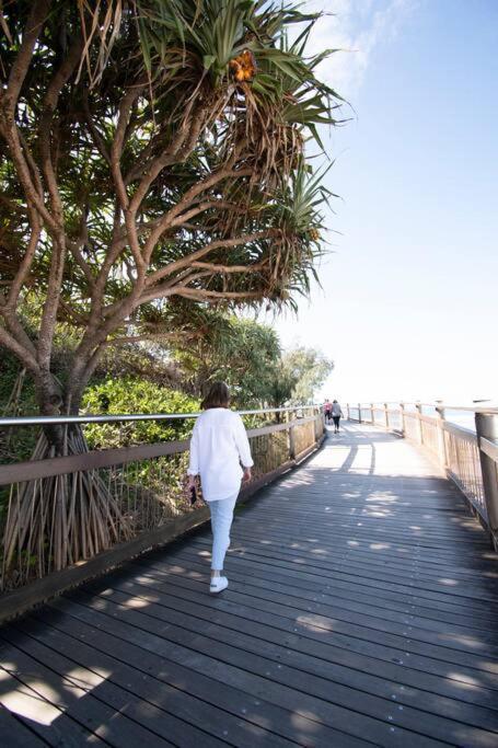 Callie Escape - Beachside View, Family Friendly, Walk Everywhere Caloundra