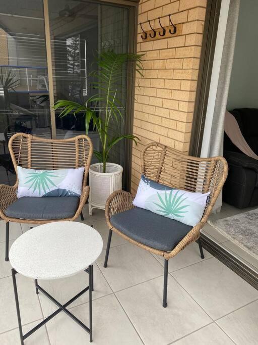 Callie Escape - Beachside View, Family Friendly, Walk Everywhere * Caloundra