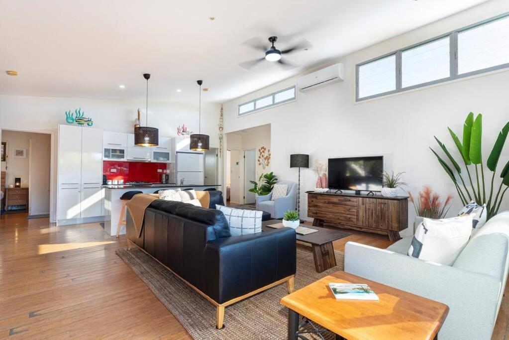 Delightful Dicky 3 Bedroom House