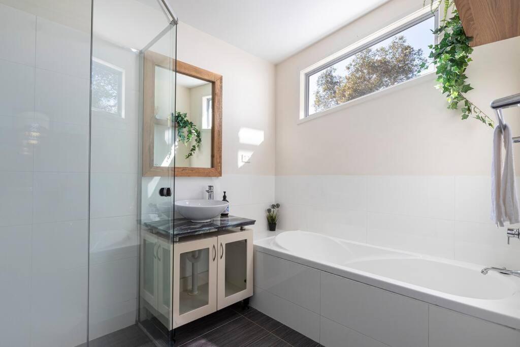 Delightful Dicky 3 Bedroom House * Caloundra