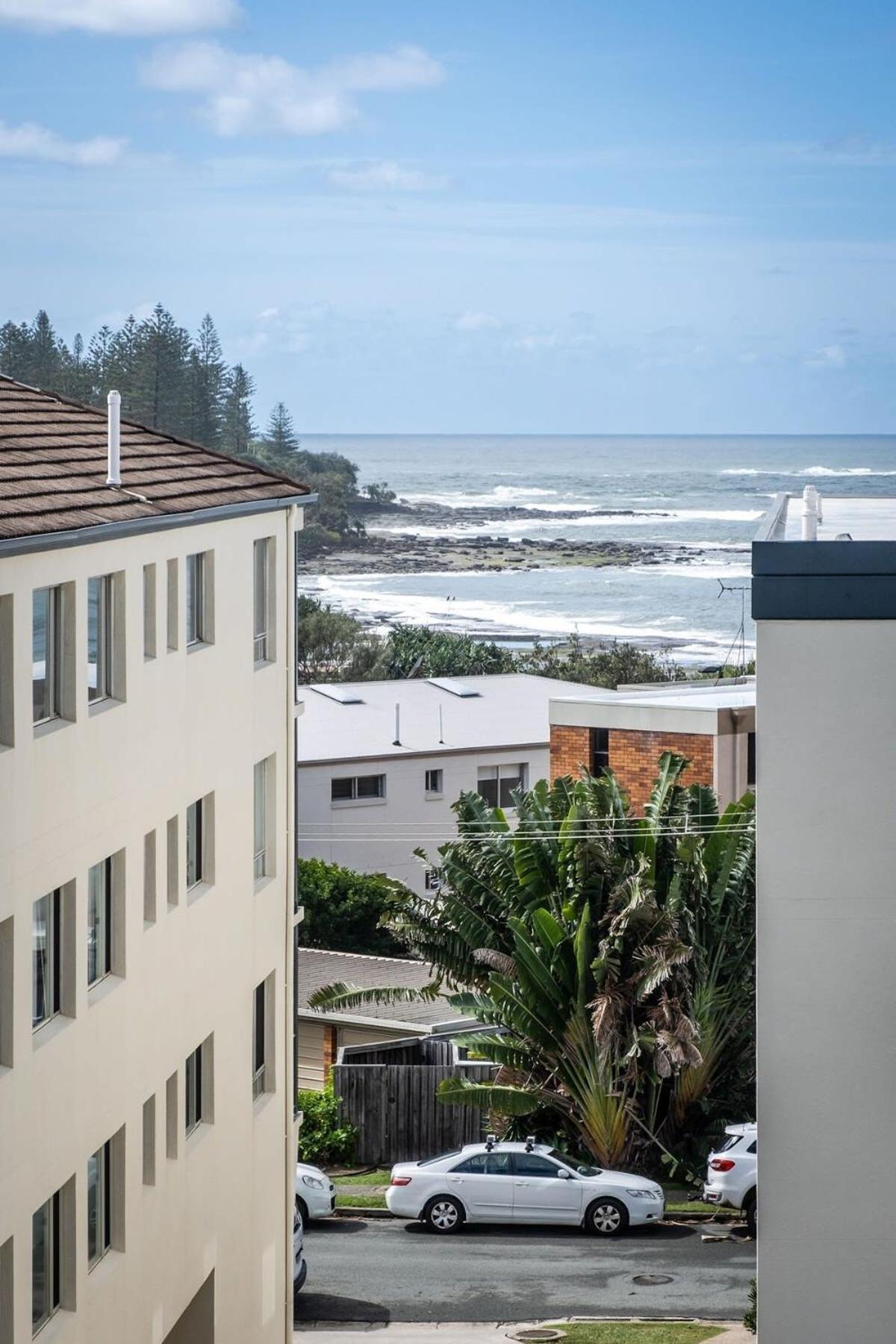 Apartment Modern Seaside Oasis In Kings