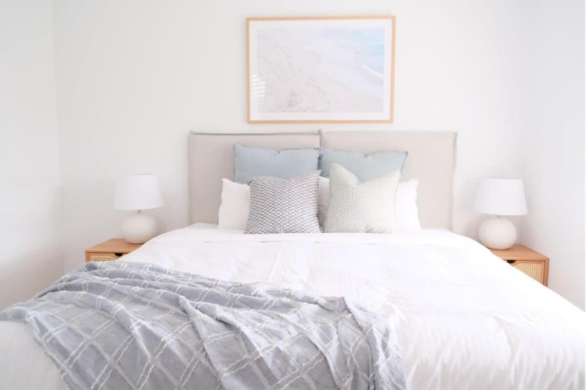 Spacious Seaside Oasis On Dicky Holiday home *