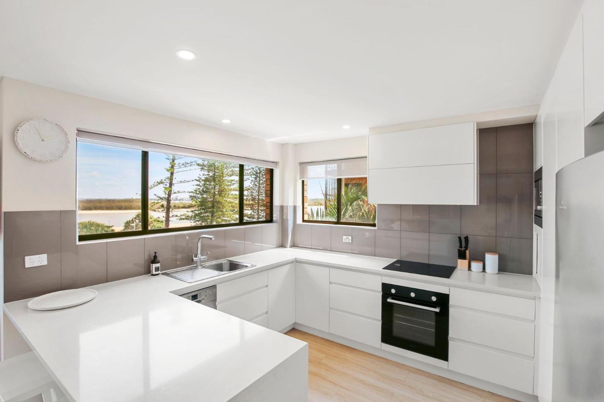 Island View Unit 3, 23 Esplanade, Bulcock Caloundra