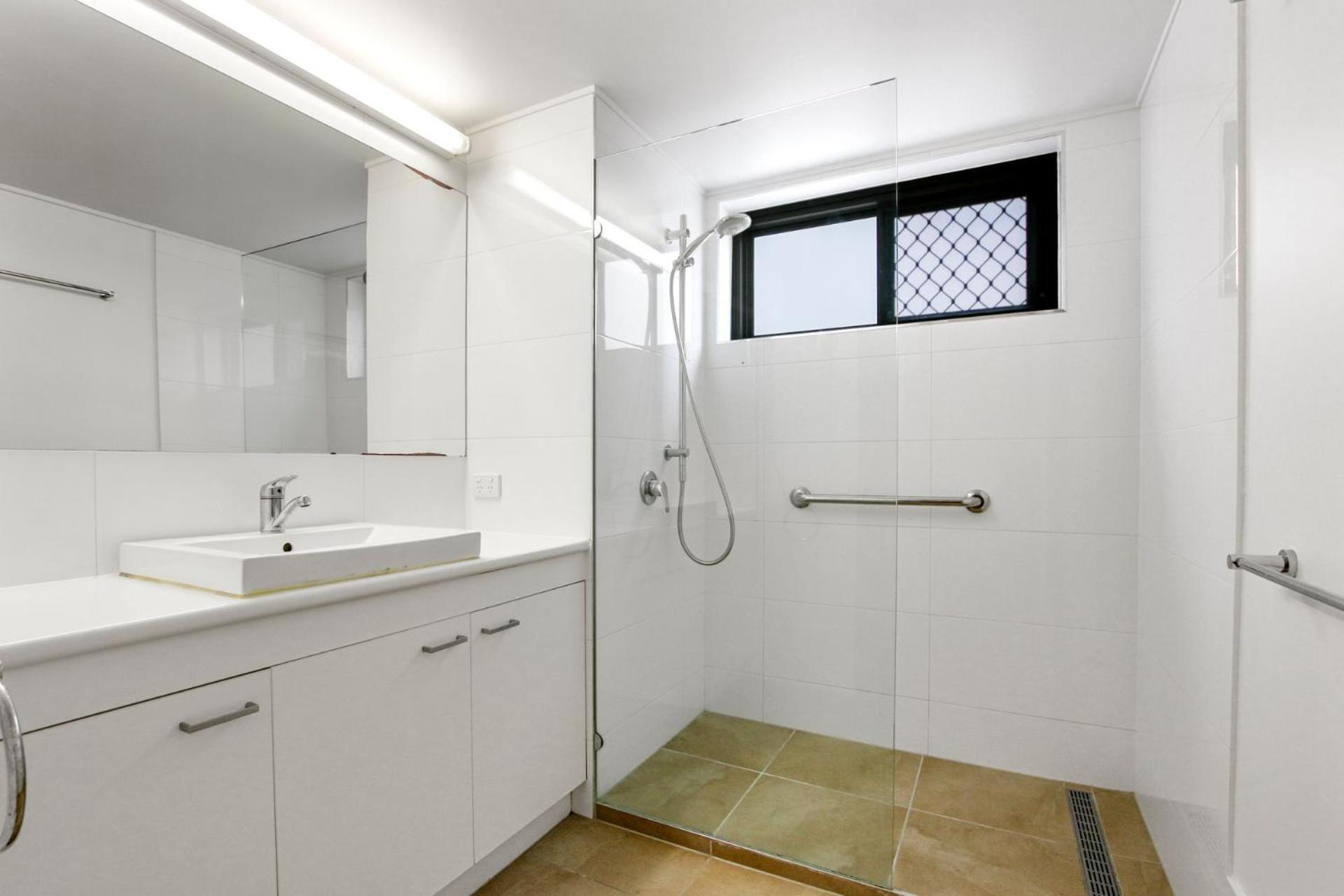 San Clemente U1 - 24 Orvieto Terrace, Apartment Caloundra