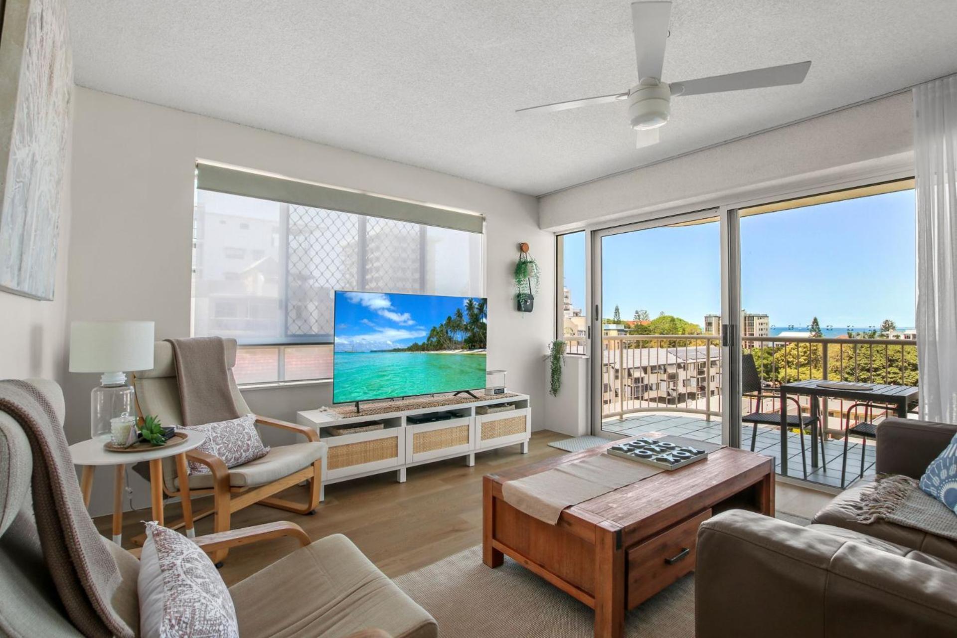 Cheltenham Unit 18 40 King St * Caloundra
