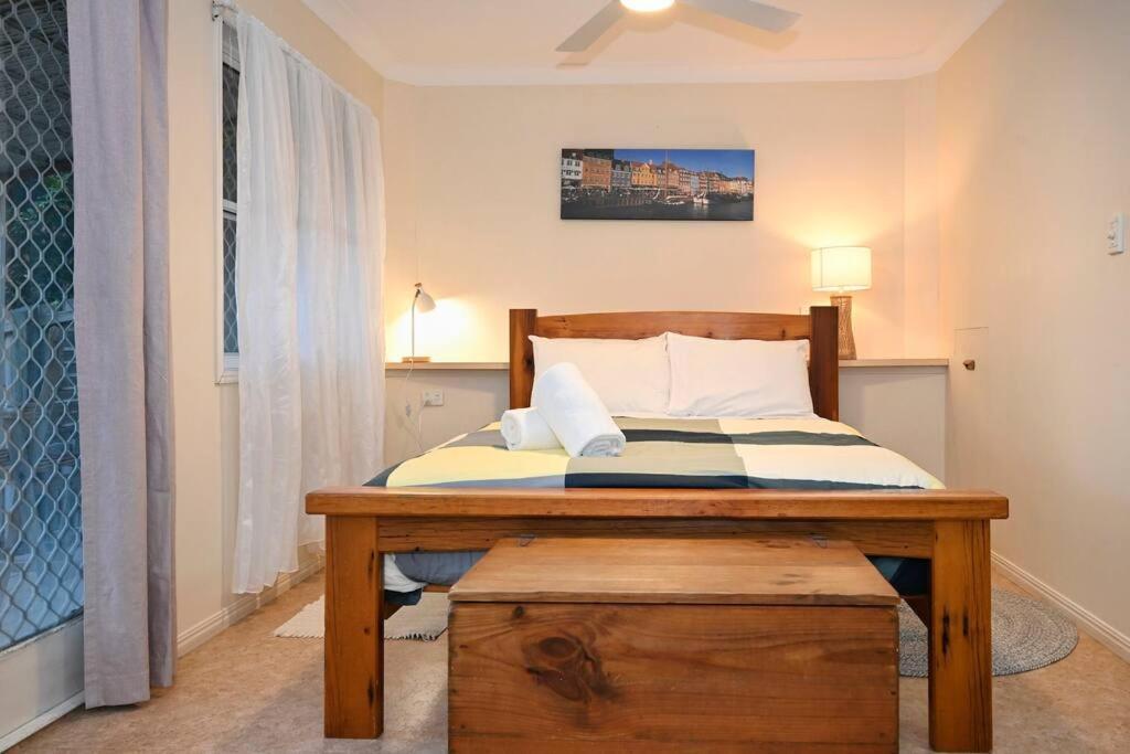 Groovy Holiday home Caloundra