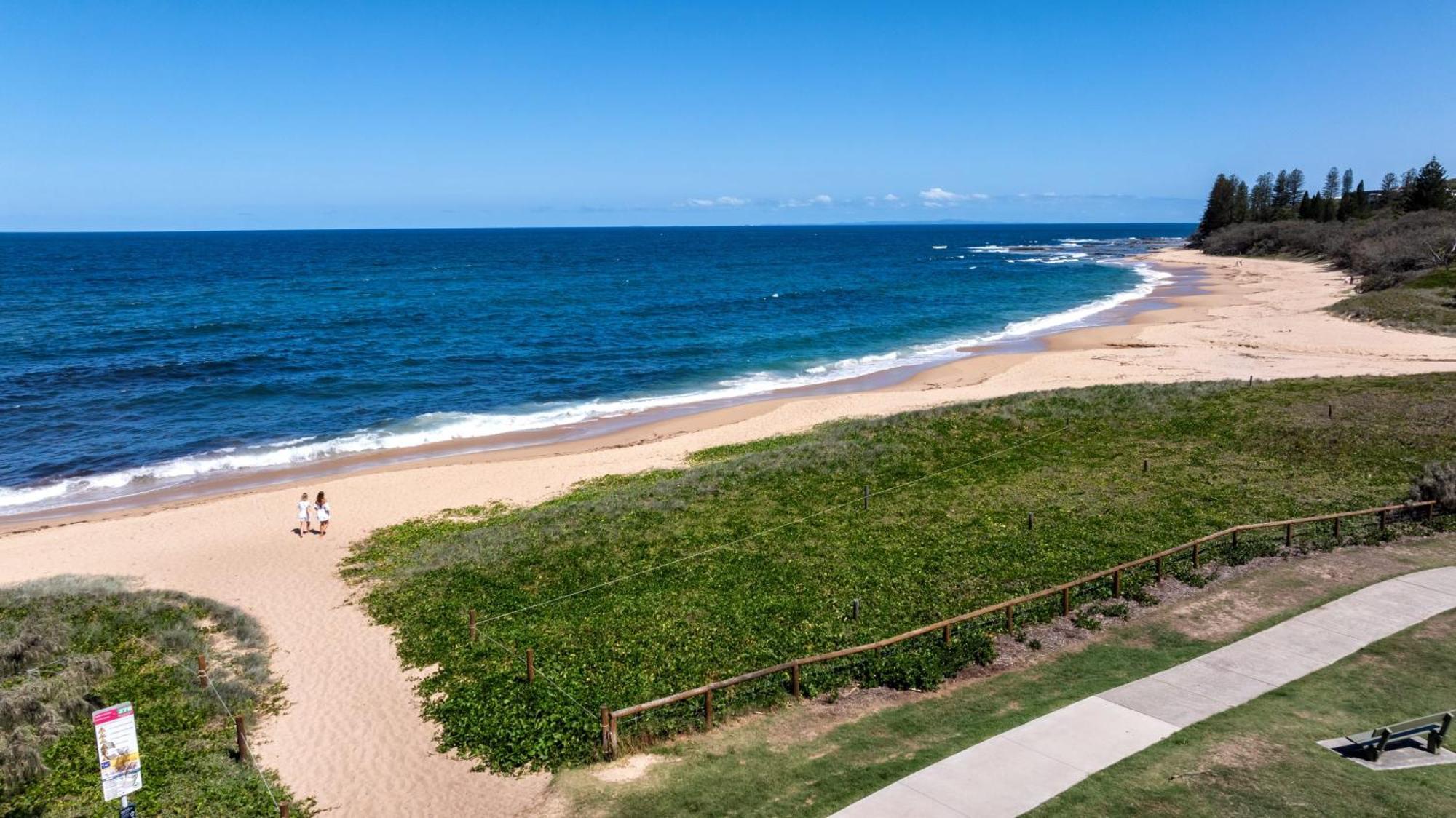 Shelly Seaside B * Caloundra