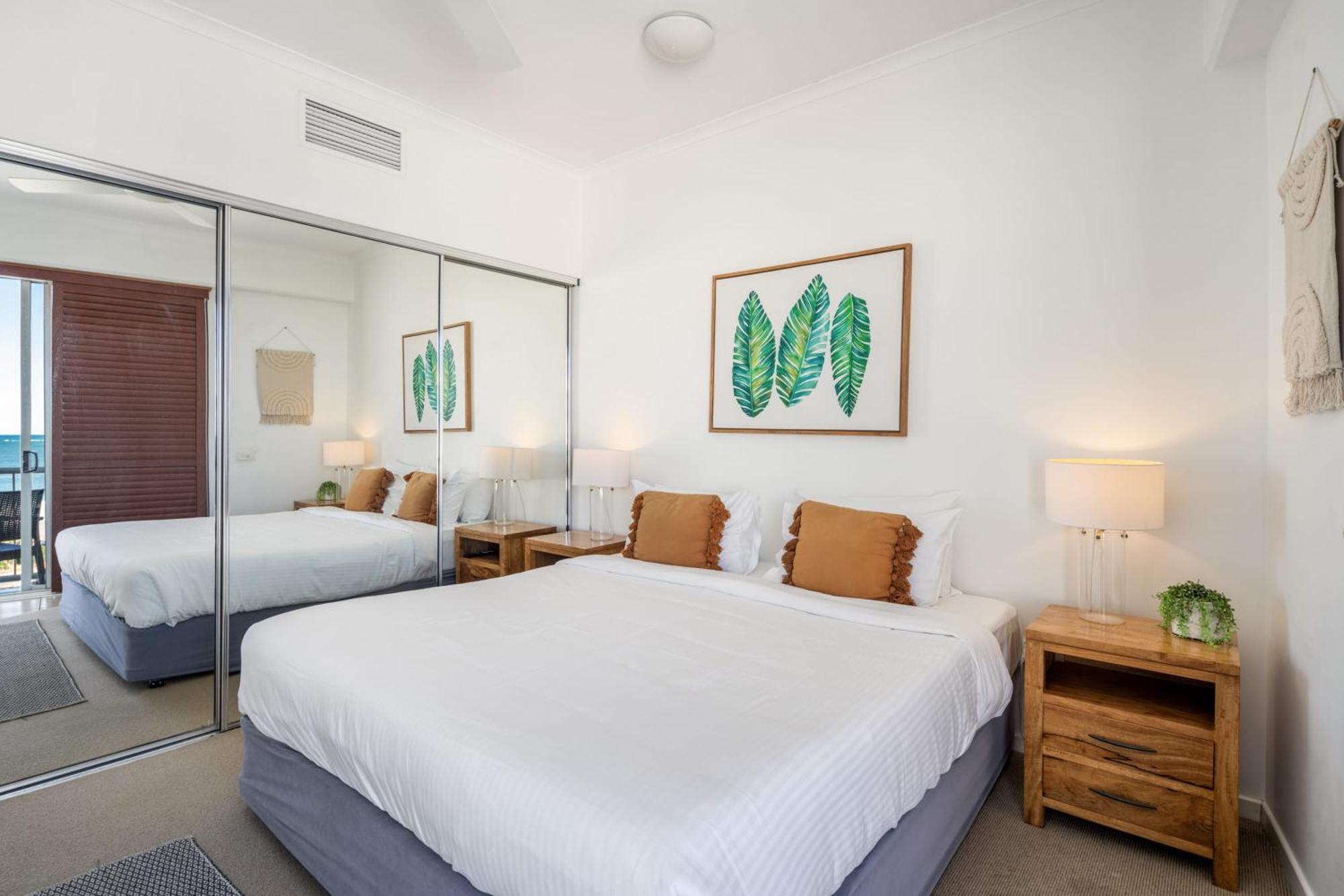 Floor Unit With Private Rooftop Terrace Apartment