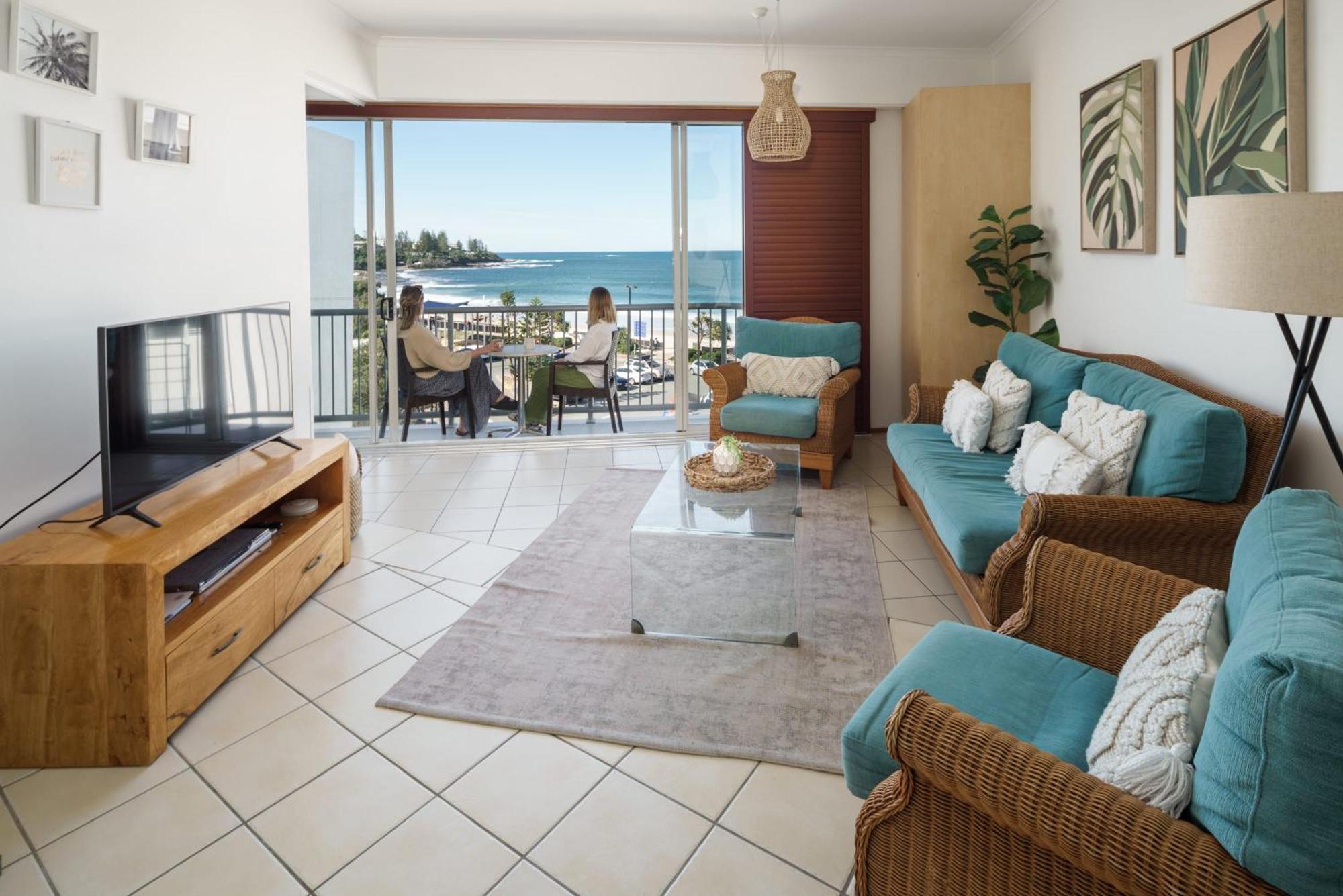 Floor Unit With Private Rooftop Terrace Apartment
