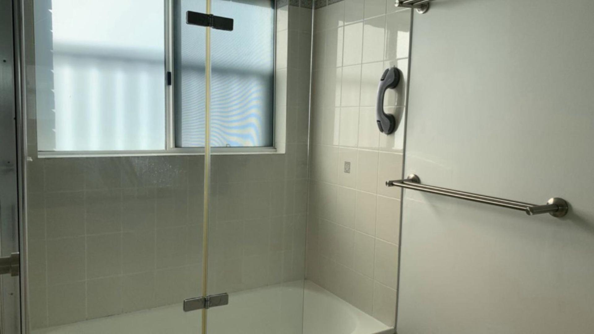 Apartment Spinnaker Seas Unit 8