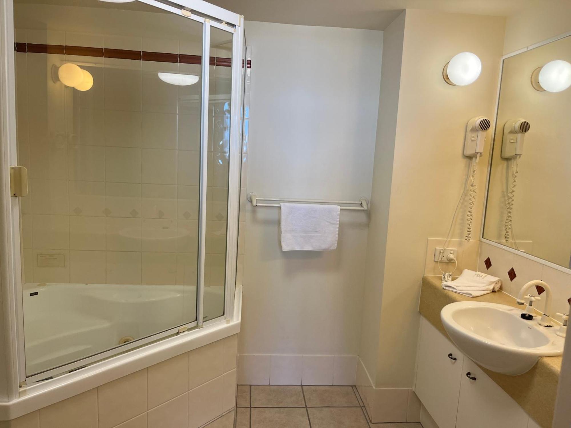 Kings Row Aparthotel Caloundra