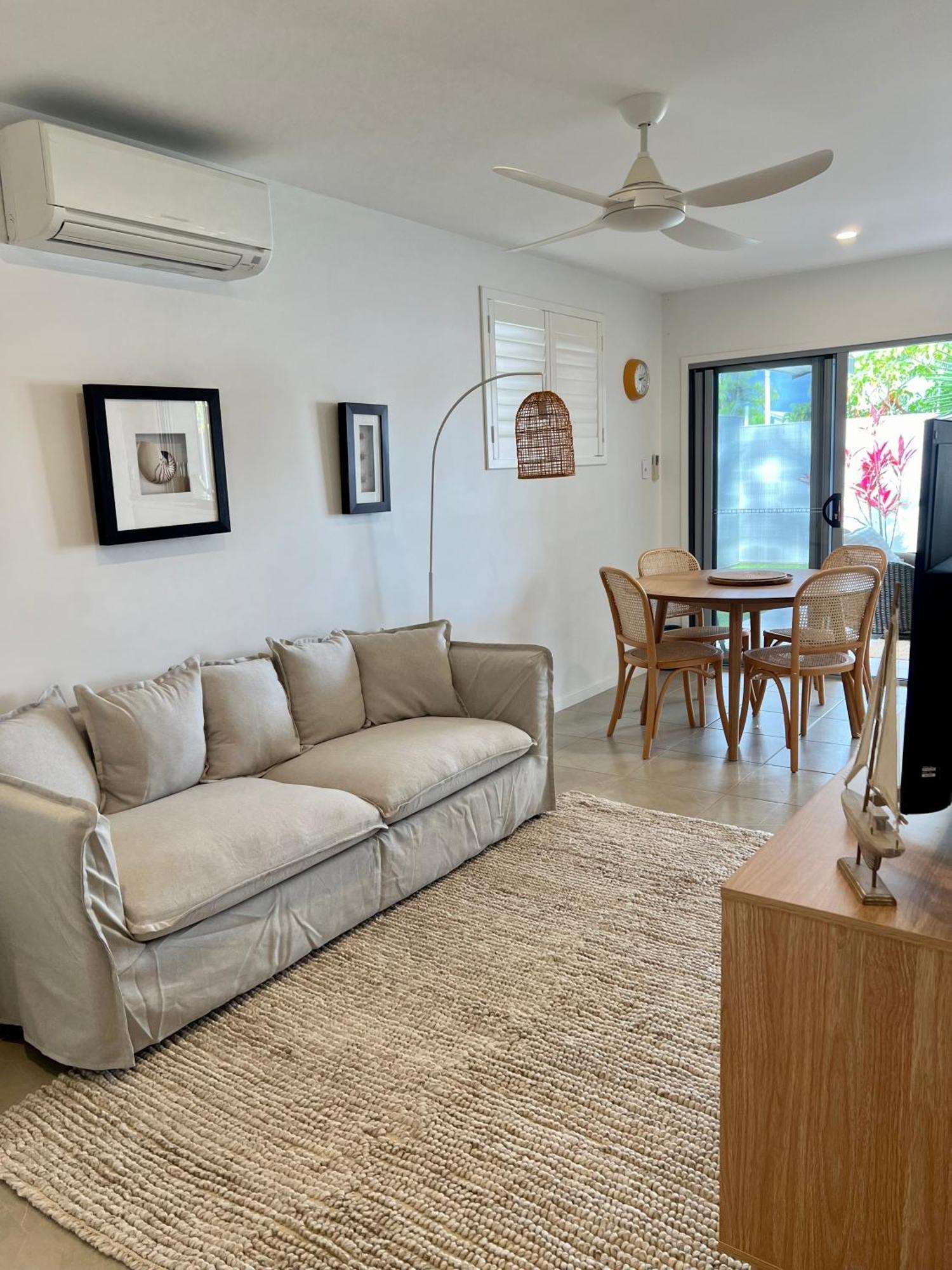 Beachside Retreat Holiday home Caloundra