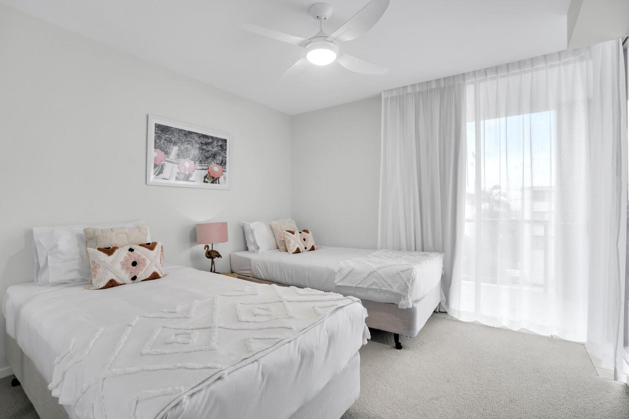 Kings 2 Bedroom W Pool And Access Apartment *