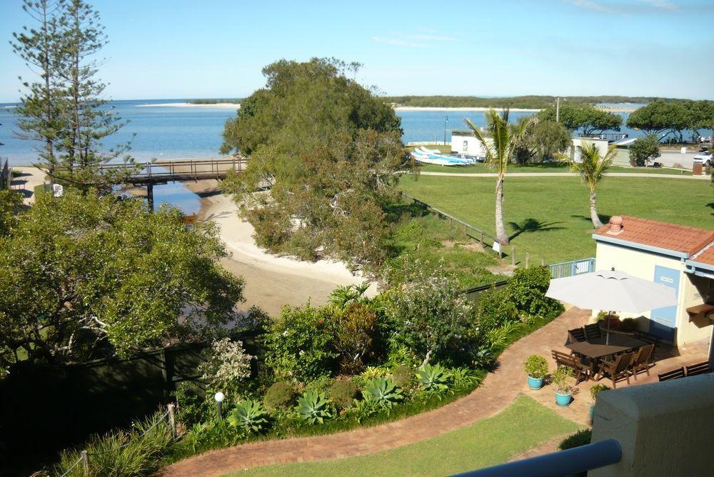 Sails Golden Aparthotel 4*