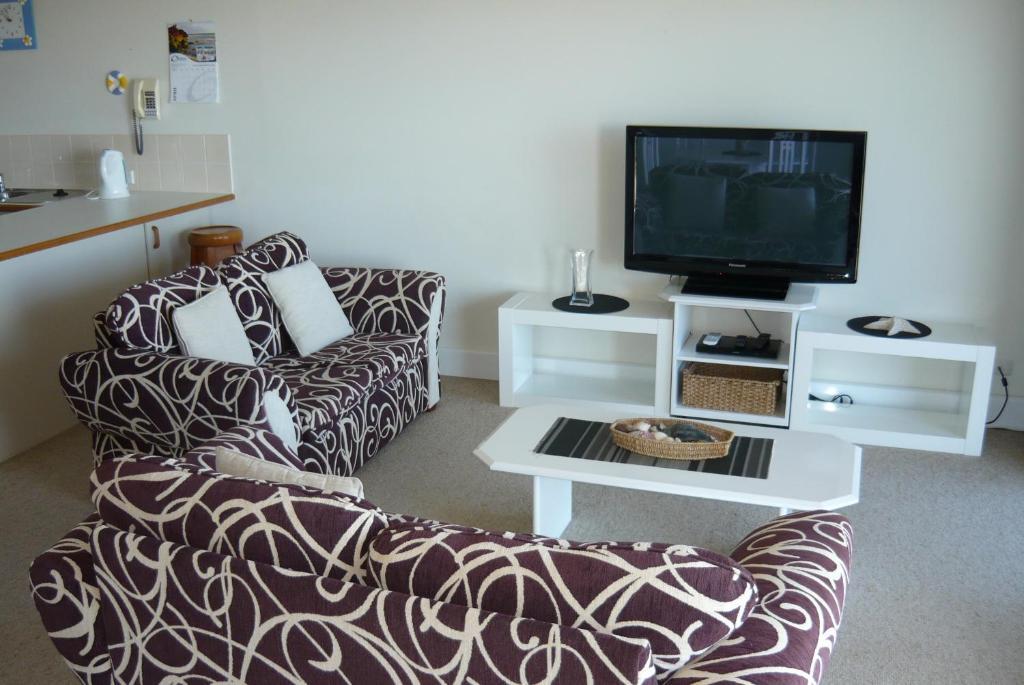 Sails Golden Aparthotel 4*