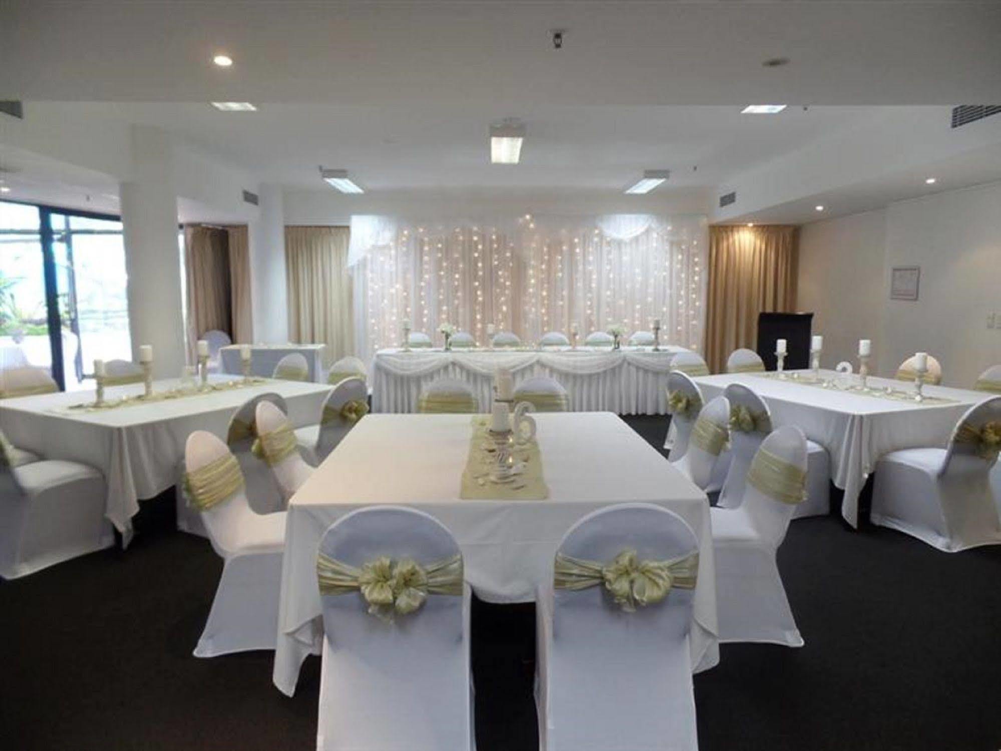Aparthotel Breakfree Grand Pacific