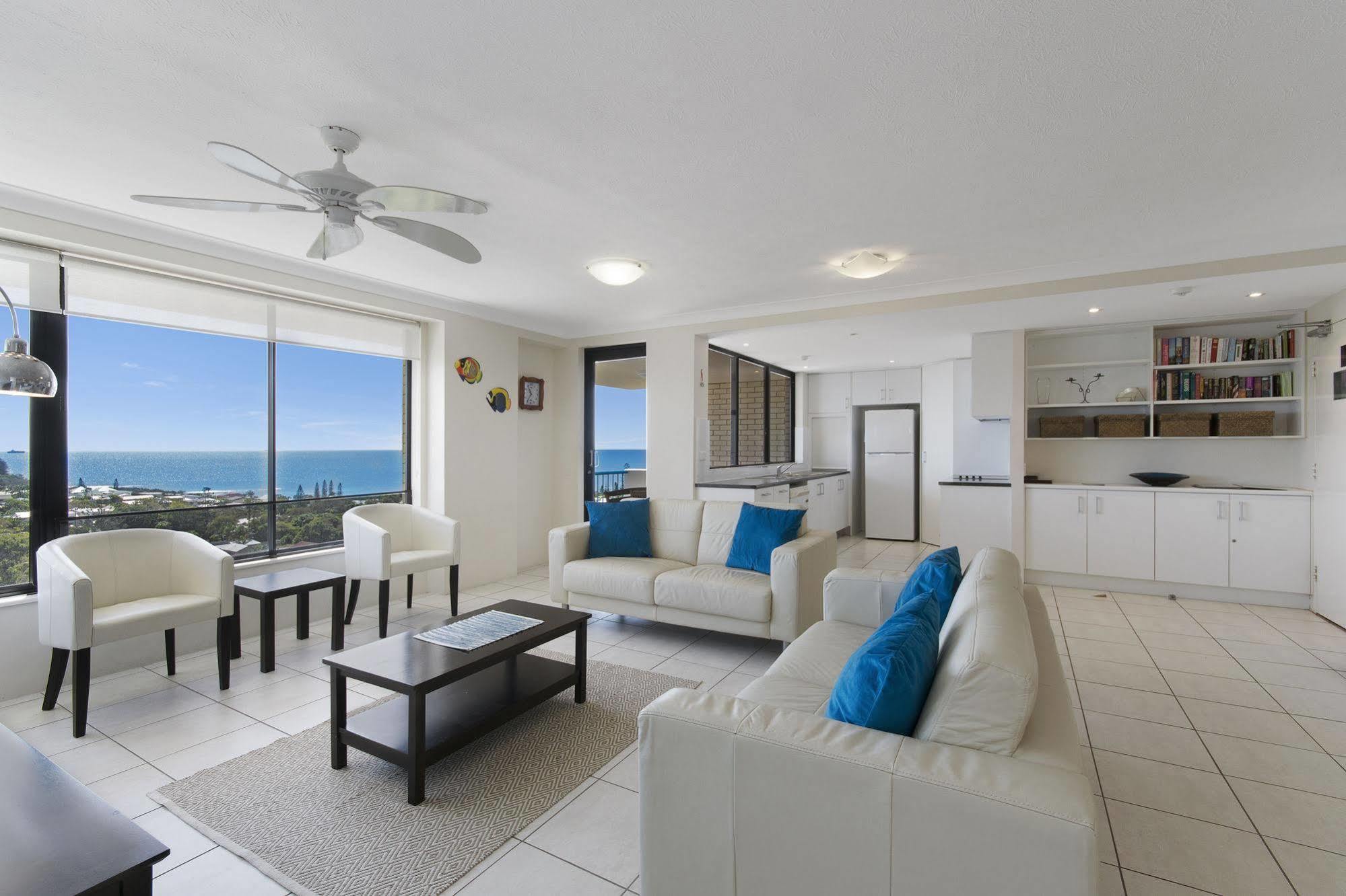 Burgess @ Kings Beach Aparthotel 3*
