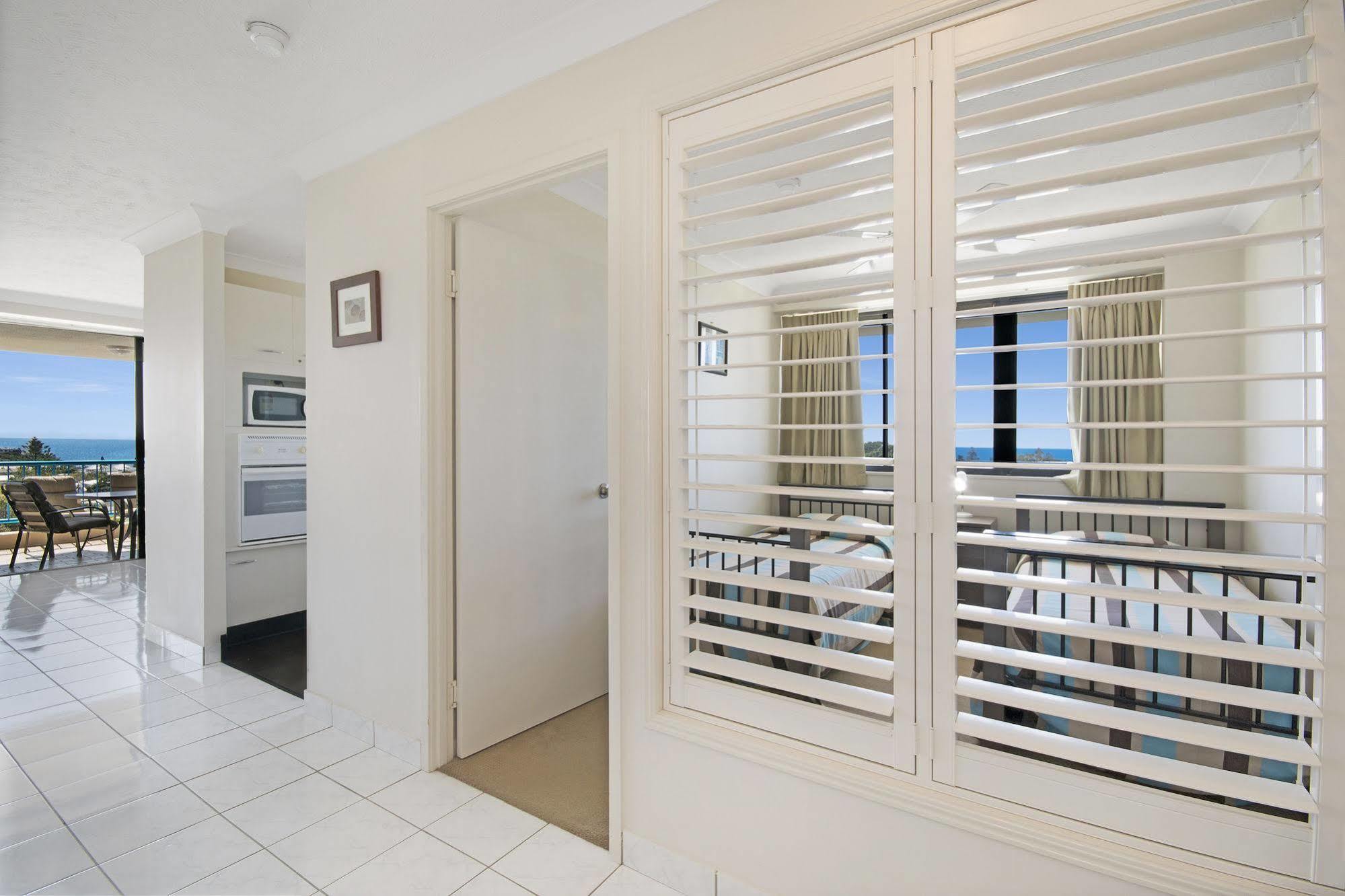 Aparthotel Burgess @ Kings Beach Caloundra
