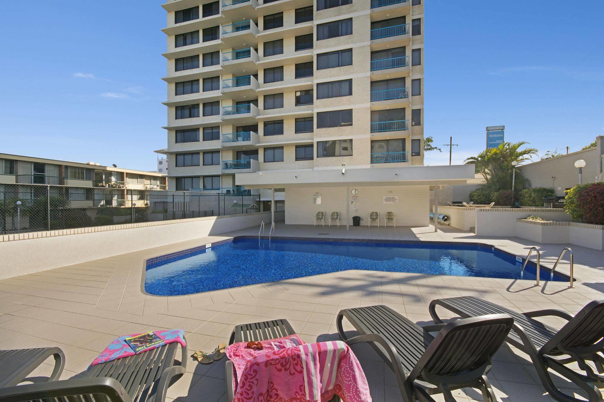 Burgess @ Kings Beach 3* Caloundra