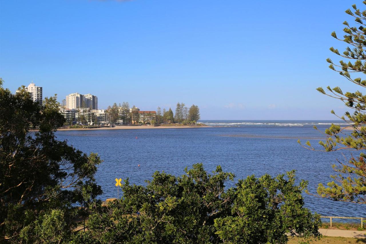 Golden Shores U8, 21 Landsborough Parade * Caloundra