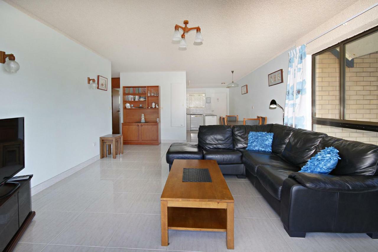 Lowanna Unit 10 24 Bulcock Esplanade Bulcock Apartment Caloundra