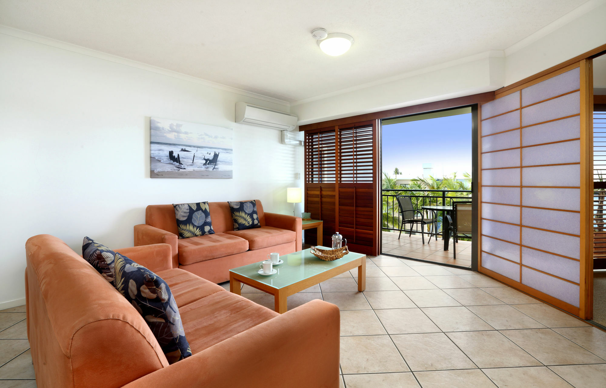Aparthotel Portobello By The Sea 4*