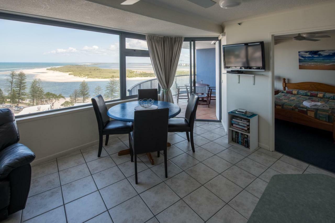 Centrepoint Aparthotel 4*