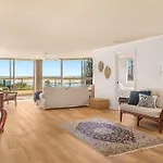Araluen Unit 6 Bulcock Beach Qld