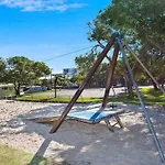 Jilci Unit 4 Kings Beach Qld