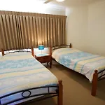 Pinnacles Unit 53 Caloundra Qld